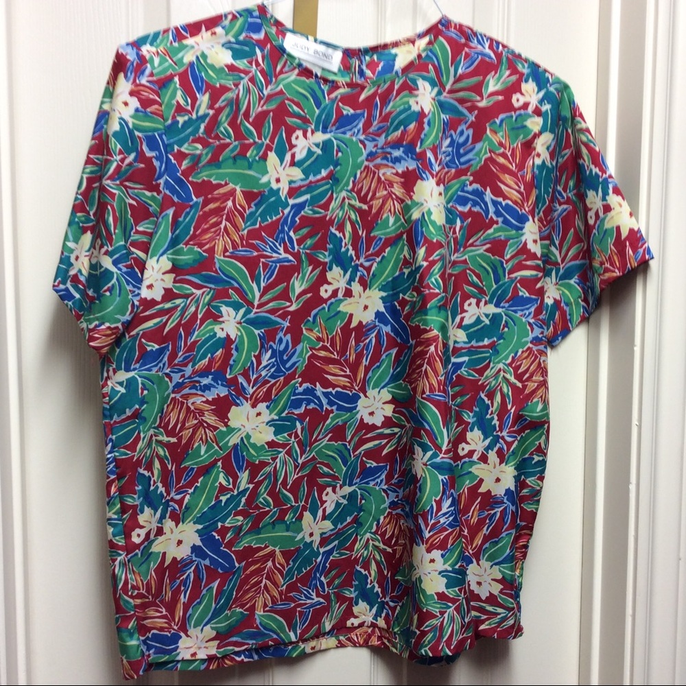 Judy Bond 12 poly floral pullover short slv top